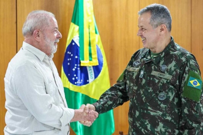 1_lula_exercito-27303212