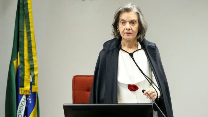 CARMEN LUCIA(2)