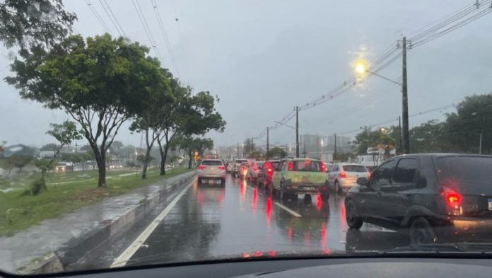 TEMPORAL MANAUS
