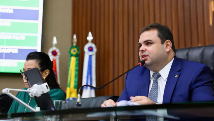 DEPUTADO ROBERTO CIDADE
