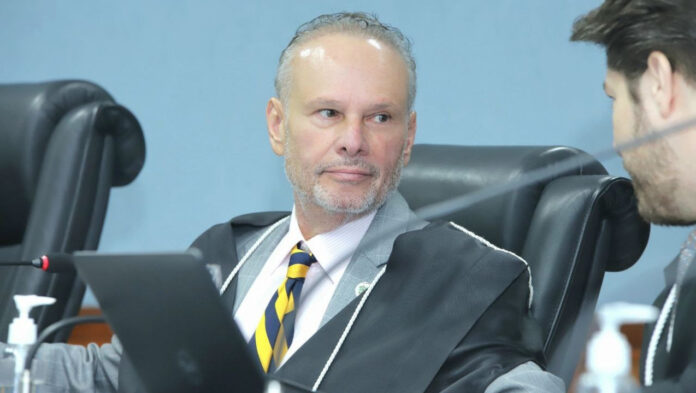 MARIO DE MELLO