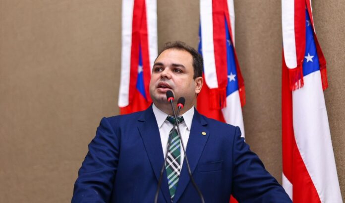 DE ROBERTO CIDADE