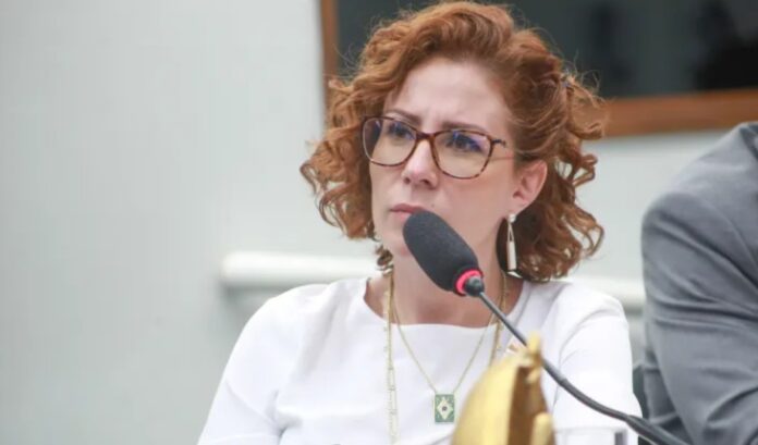 CARLA ZAMBELLI