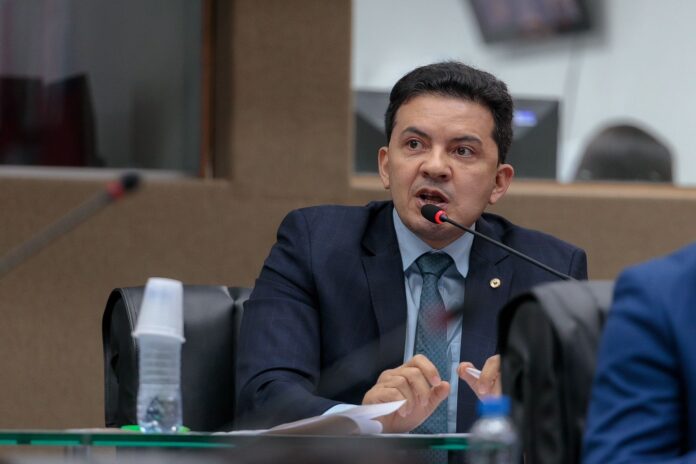 DEPUTADO PERICLES (3)