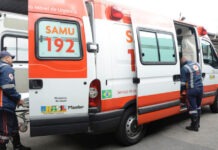 Acidente entre carreta e motocicleta causa congestionamento na Bola do Coroado em Manaus