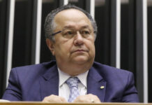 Silas Câmara perde 99,4% do patrimônio declarado e aparece com apenas R$ 21,2 mil