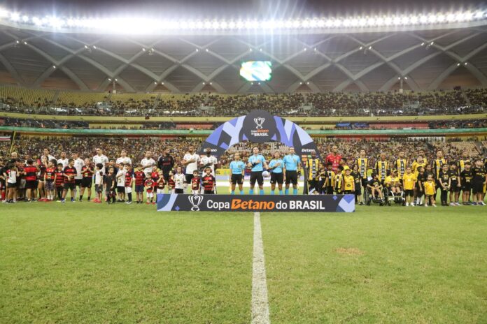 Amazonas-FC-encerra-sua-trajetoria-na-Copa-do-Brasil-de-2024-na-Arena-da-Amazonia_Julcemar-Alves_Sedel-2