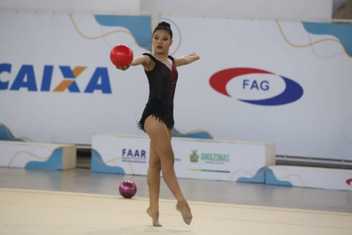 Atleta-Asheley-Braga-foi-destaque-das-bolas-1