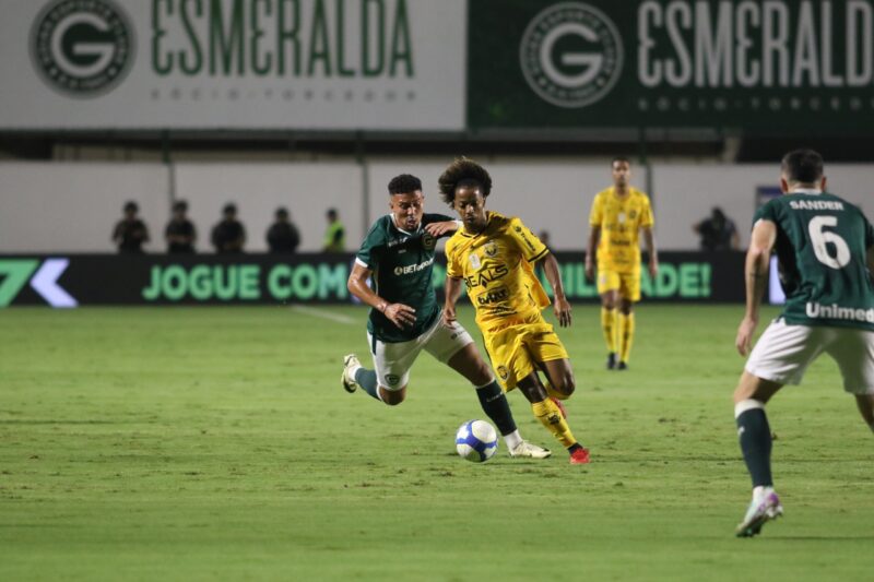 goias-1x0-amazonas-serie-b-do-campeonato-brasileiro-2024-foto-Jadison-Sampaio-amfc-scaled-e1729962536868