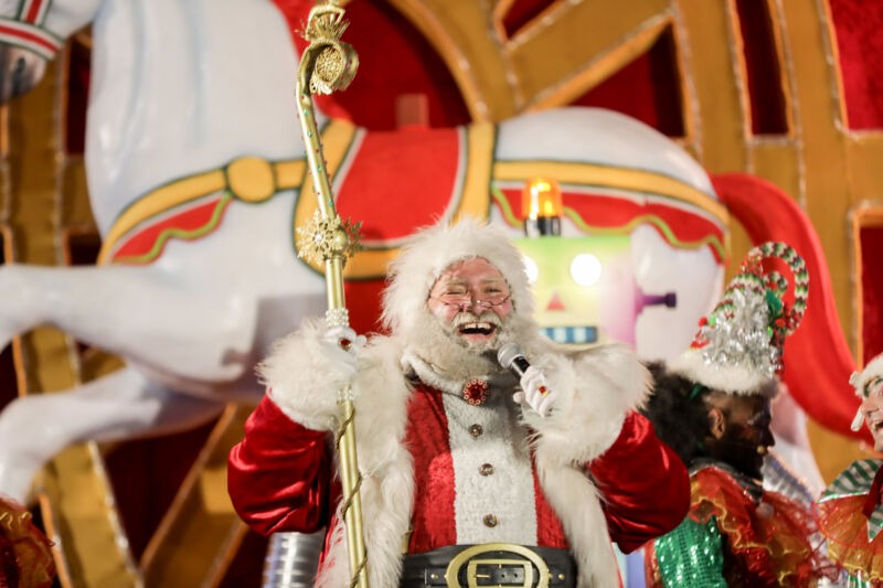 Cultura_O-Mundo-Encantado-do-Natal-2024-Largo_2_Alex-Pazuello