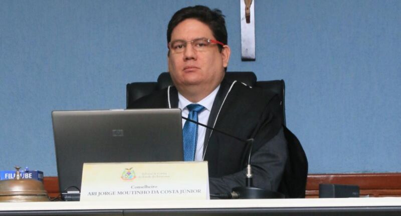ari-moutinho-jr-5