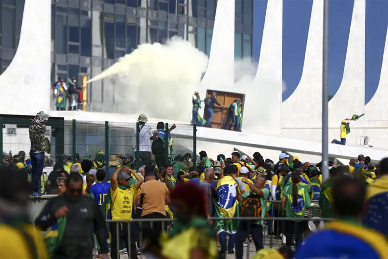 tentativa-de-golpe-invasao-dos-poderes-ataque-a-democracia