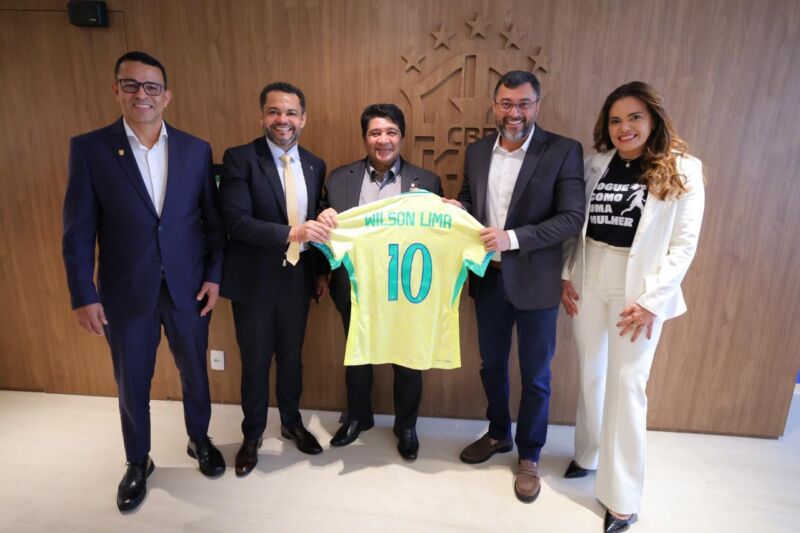 Governador-Wilson-Lima-reune-com-presidente-da-CBF-e-tratativas-para-o-Amazonas-receber-jogos-da-Copa-do-Mundo-Feminina-avancam-4_Foto-Diego-Peres-Secom