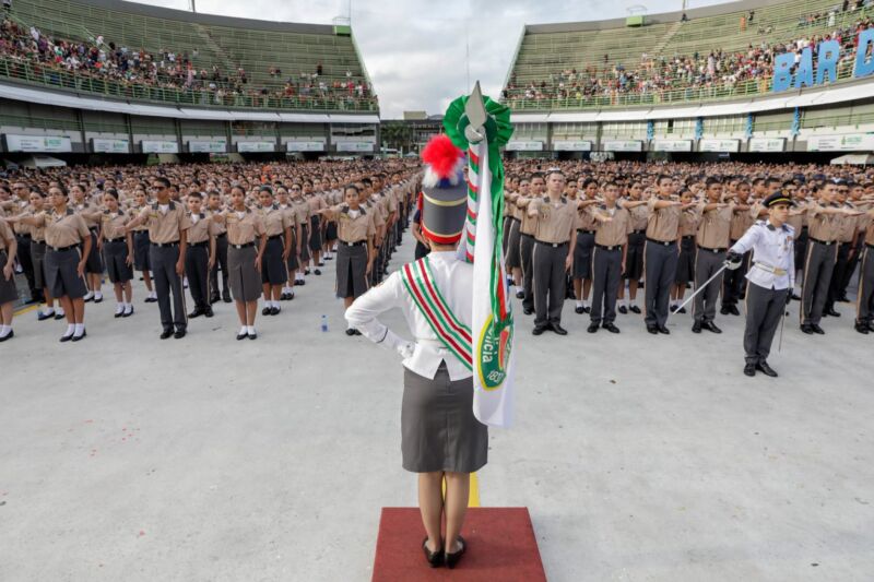 PMAM_SOLENIDADE_DE_ENTREGA_DA_BOINA_ESCOLAR_FOTO_ALEX_PAZUELLO_SECOM_1-1536x1024