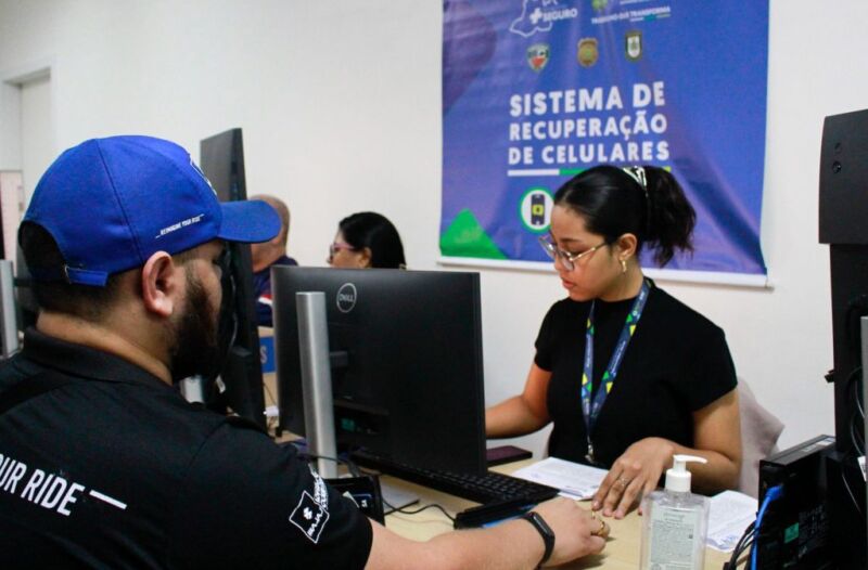 SSP-AM-RESTITUICAO_CELULARES_NIRC_FOTOS_VICTOR_LEVY_SSP_AM-3-1024x673