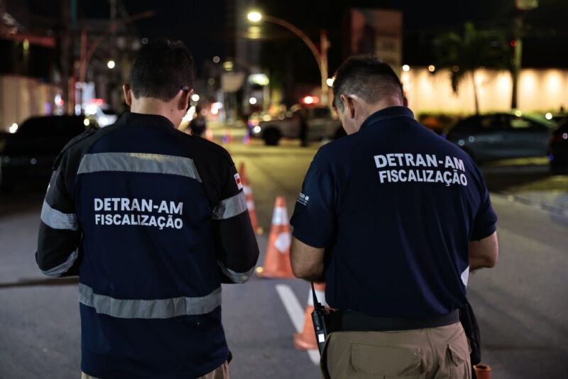 Detran-AM_Motociclista-sem-placa_Creditos-Divulgacao-Detran-AM-1024x683