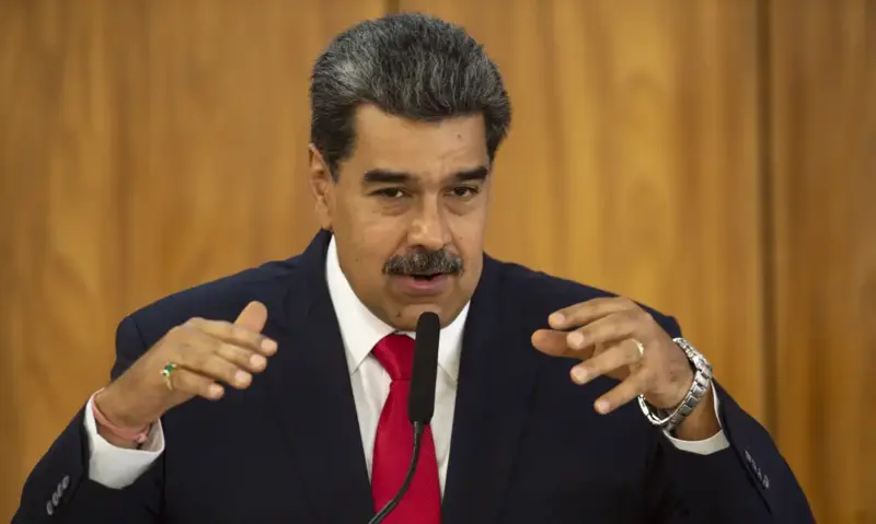 lula-e-maduro2_mcamgo_abr_29052023-12