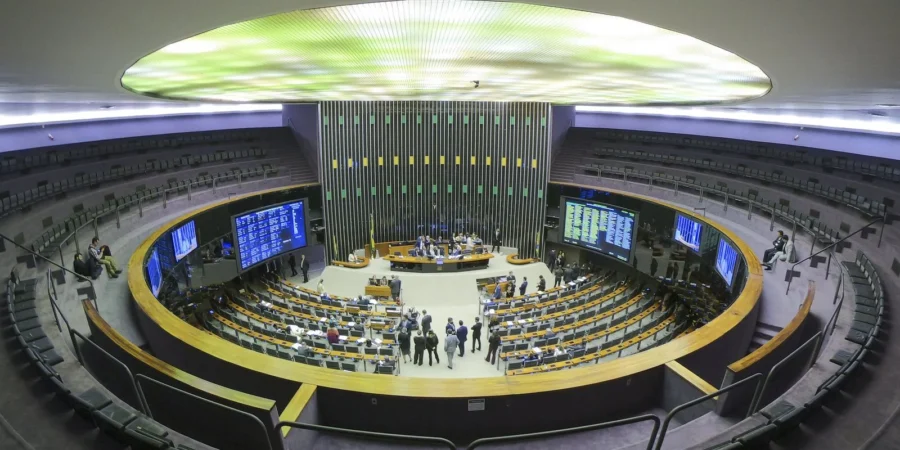 Lula celebra avanços e números recordes em 2025 em mensagem ao Congresso