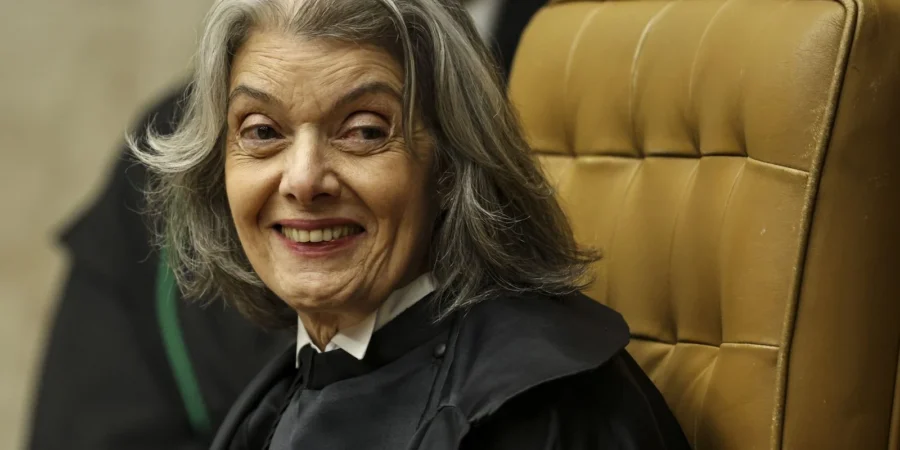 Cármen Lúcia propõe novas regras de conduta para juízes eleitorais em 2026