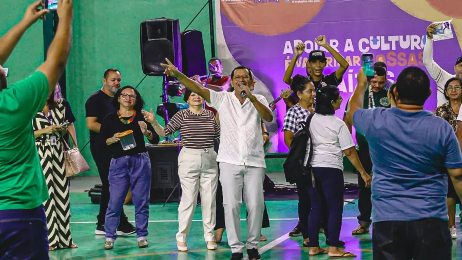 Marquinhos Negritude exalta cultura afro-amazônica em espetáculo no Teatro Amazonas