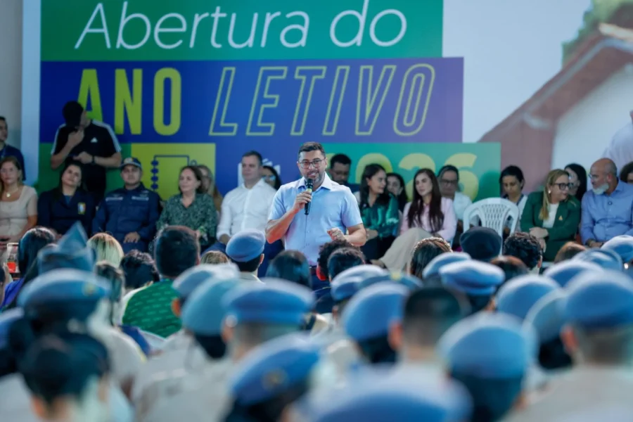 Wilson Lima lança ano letivo de 2026 com foco em tecnologia e celebra conquistas de alunos