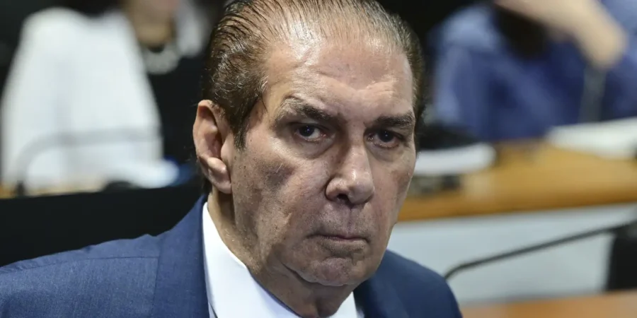 Senador Jader Barbalho é internado em Belém após passar mal