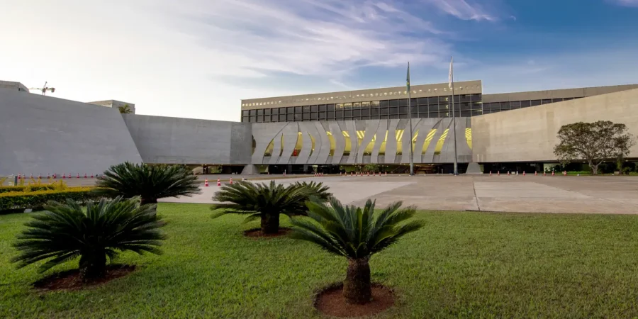 Conselheiro do TCE-RJ é condenado a 13 anos de prisão por lavagem de dinheiro