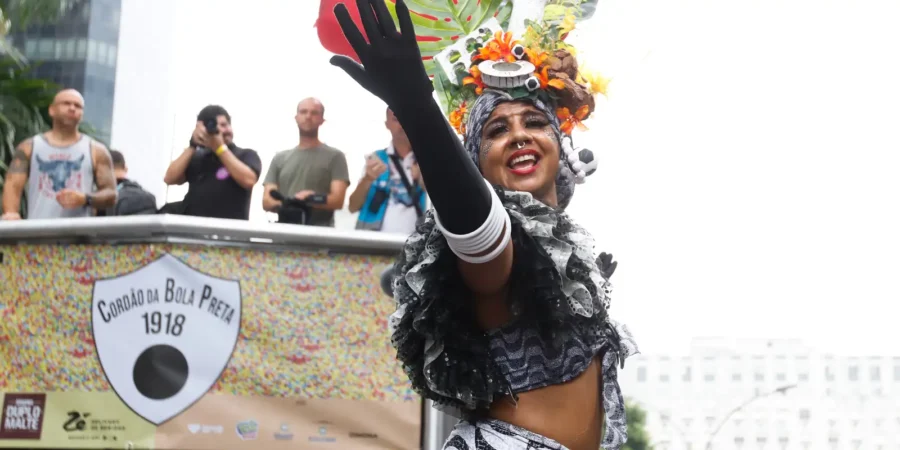 O Cordão da Bola Preta, o bloco mais antigo do Rio, ganha um centro cultural