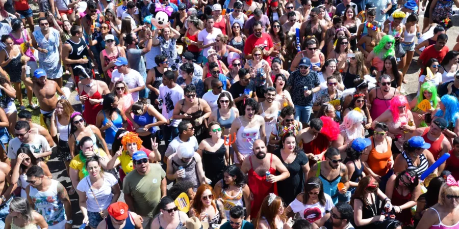 Carnaval seguro e divertido: dicas essenciais para aproveitar a folia sem preocupações