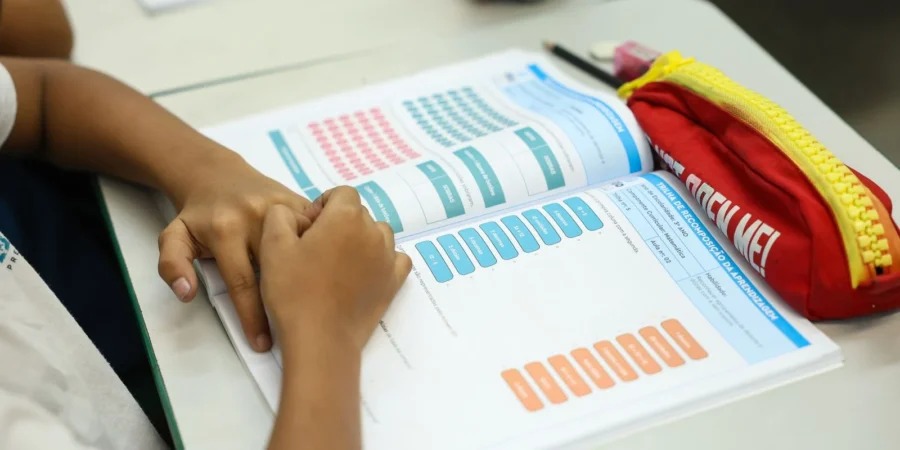Selo Nacional Compromisso com a Alfabetização reconhece 97% das redes de ensino inscritas