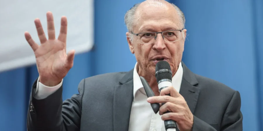 Geraldo Alckmin anuncia decreto para regulamentar salvaguardas em acordos comerciais