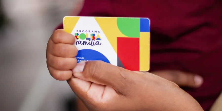 Caixa paga Bolsa Família a beneficiários com NIS final 7 nesta terça-feira (24)