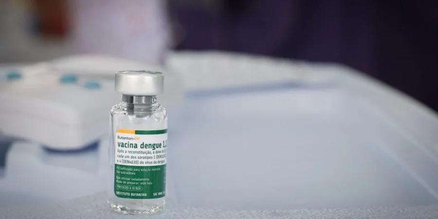 Butantan antecipa entrega de 1,3 milhão de vacinas contra dengue ao SUS para o primeiro semestre de 2026