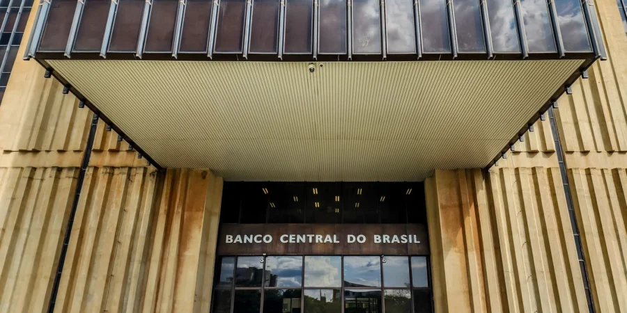 Banco Central registra prejuízo de R$ 119,97 bilhões em 2025 devido à queda do dólar