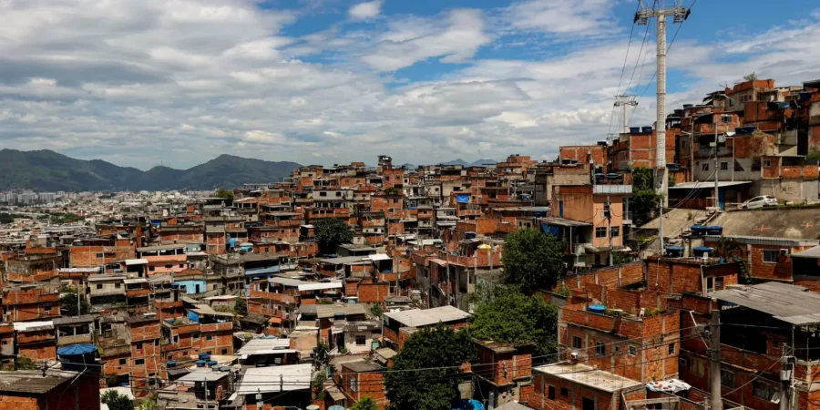 Área de favelas no Brasil quase triplicou em 40 anos, aponta estudo do Mapbiomas