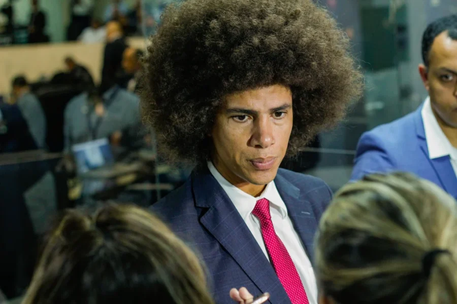 renato-freitas-sob-ataque