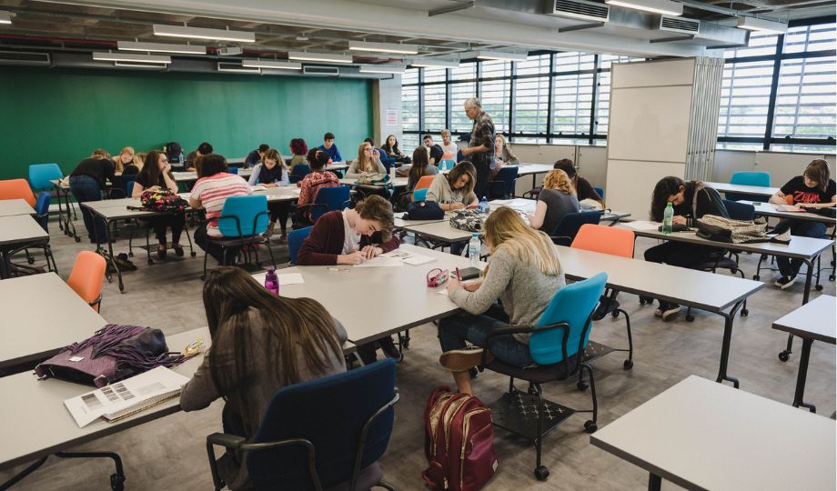 COD 0 - SALA DE AULA (2)