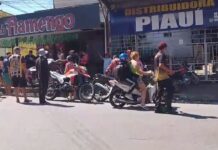 Homem fica ferido após mureta de parada de ônibus desabar na Zona Leste de Manaus