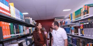 Governador Roberto Cidade inaugura biblioteca do Centro de Estudos Superiores da UEA em Itacoatiara