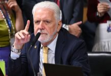 Caso Master: Polícia Federal cumpre buscas contra líder do governo Lula no Senado
