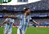 Messi vira maior artilheiro das copas e Argentina estreia com vitória