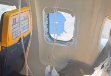 Janela se desprende durante voo e passageiro é puxado para fora da aeronave