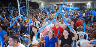 Roberto Cidade defende renovação política em evento de lançamento das pré-candidaturas de Carlinhos e Saimon Bessa