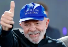 Lula é condenado a pagar R$ 15 mil por propaganda eleitoral antecipada