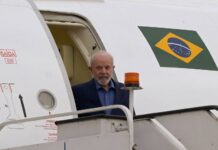 Lula critica avião presidencial e cita episódios de risco em viagens