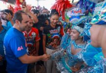 Em Manacapuru, Roberto Cidade mobiliza mais de quatro mil apoiadores na manhã do primeiro dia de campanha