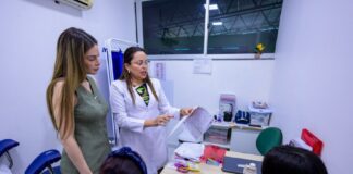 Primeira-dama Thaisa Cidade visita Policlínica Gerontológica da FUnATI e destaca atenção à pessoa idosa