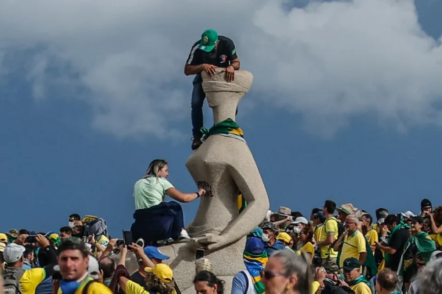 golpe-8-de-janeiro-2023-1024x683