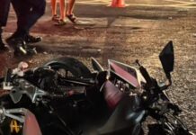 Motociclista morr3 após ser atingido por picape e arremessado na Avenida Mário Ypiranga
