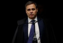 Ministro André Mendonça é sorteado para relatar ação contra o reajuste do Bolsa Família